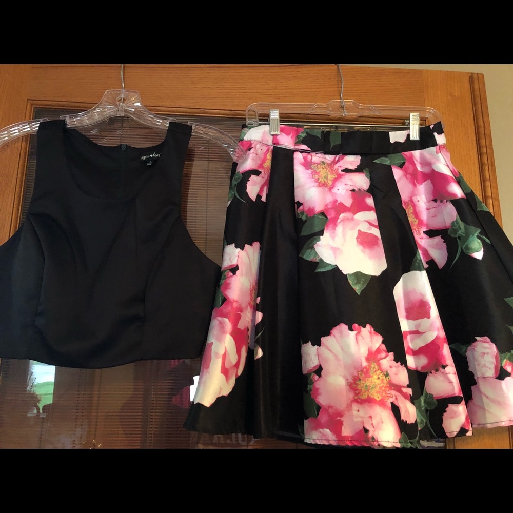 Homecoming, prom, formal 2 piece